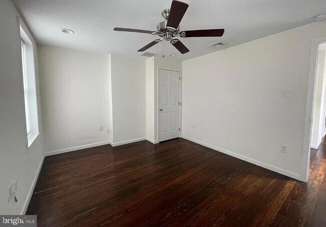 Foto del edificio - 1549 Spring Garden St
