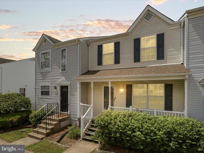 Building Photo - 303 Mayfair Pl