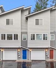 Building Photo - 5724 Sterling Ave