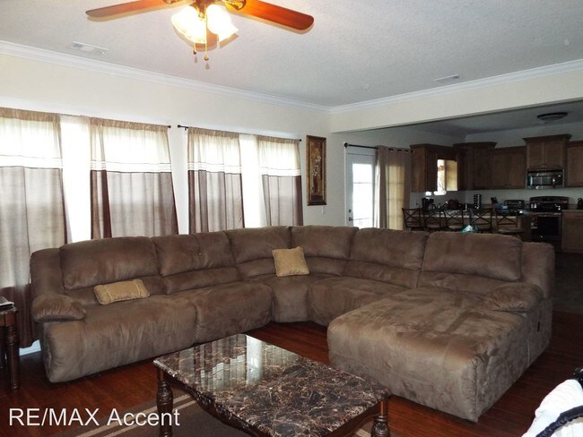 Foto del edificio - 5 br, 4 bath House - 195 Wilkins Road