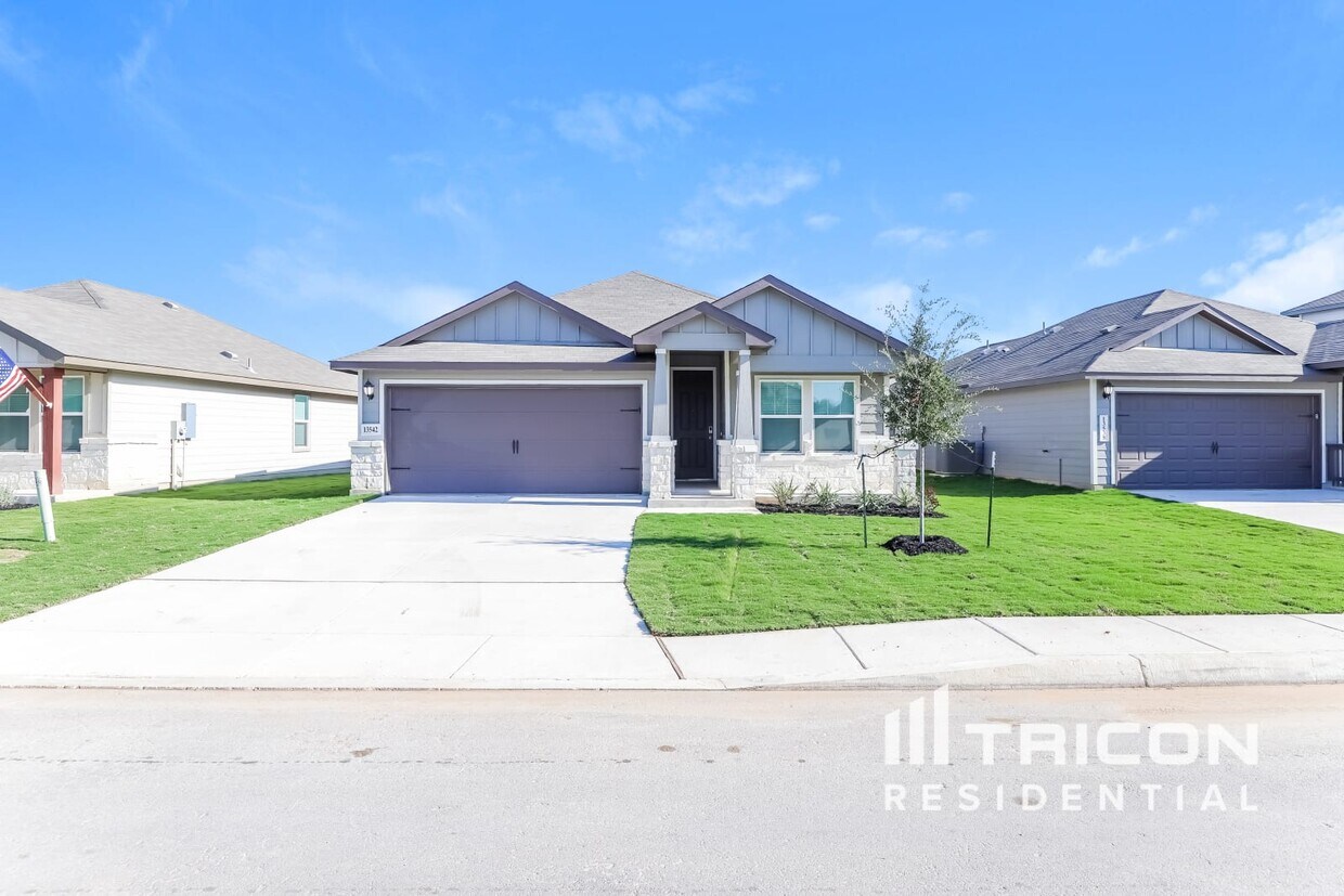 13542 Paxton Boulevard Saint Hedwig TX House Rental in Saint Hedwig