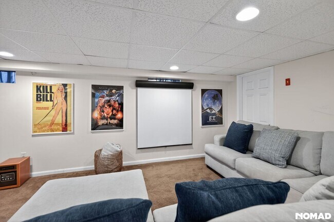 Building Photo - 81 Bradley St