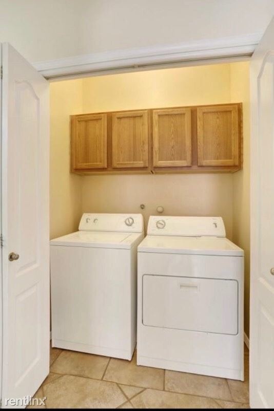 Building Photo - 3 br, 2 bath House - 4205 High Mesa Rd SE