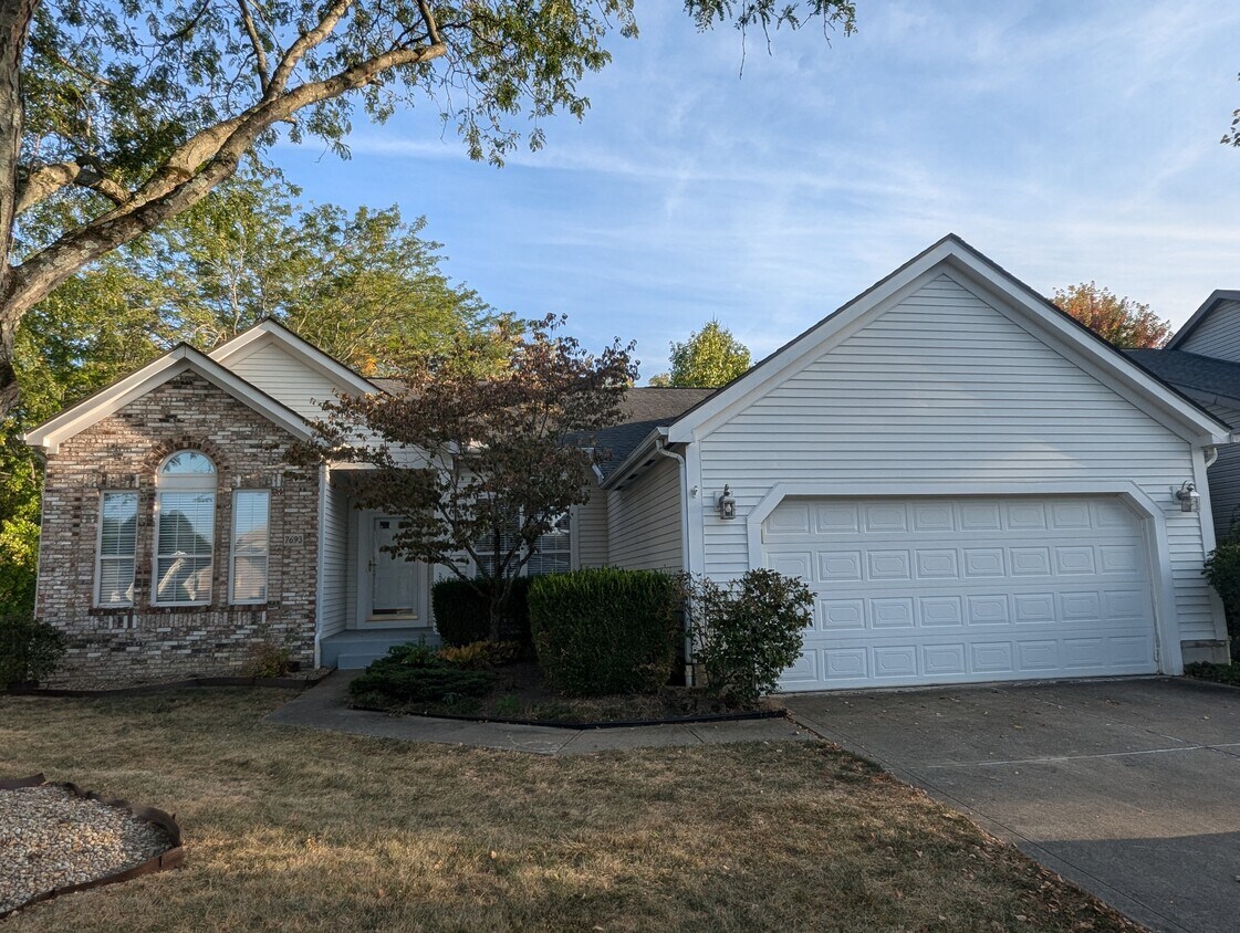 Building Photo - 7693 Eagle Creek Dr