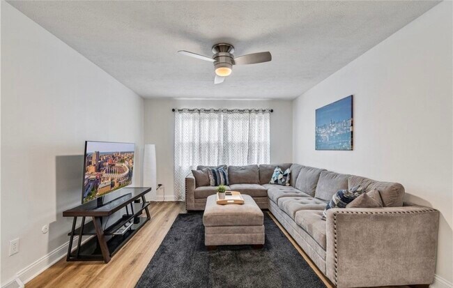 Foto del edificio - 3811 Edgepark Dr