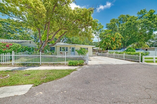 Foto del edificio - 4413 W Rogers Ave