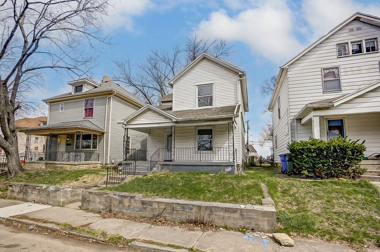 Two Bedroom in Dayton! - Two Bedroom in Dayton!
