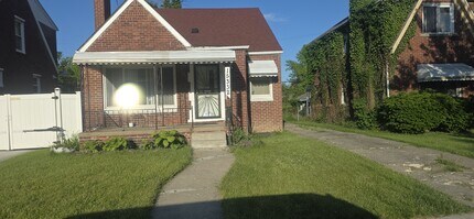 Building Photo - 15332 St Marys St