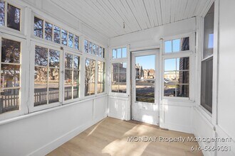 Building Photo - 263 W Muskegon Ave