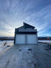 Building Photo - 9507-9114 114 Ave