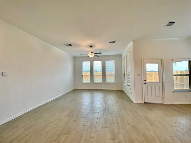 Building Photo - 8710 Morning Glow Dr