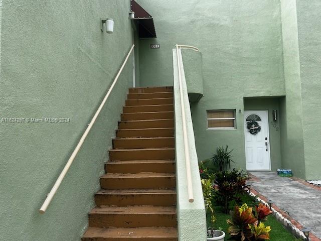 Foto del edificio - 11061 NW 7th St
