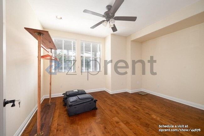 Building Photo - 1424 Thomas Ave