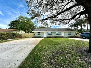 Building Photo - 9162 Sunrise Dr