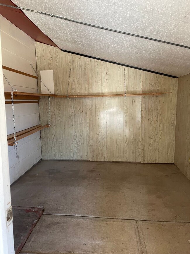 Foto del edificio - 340 Barrett Ave