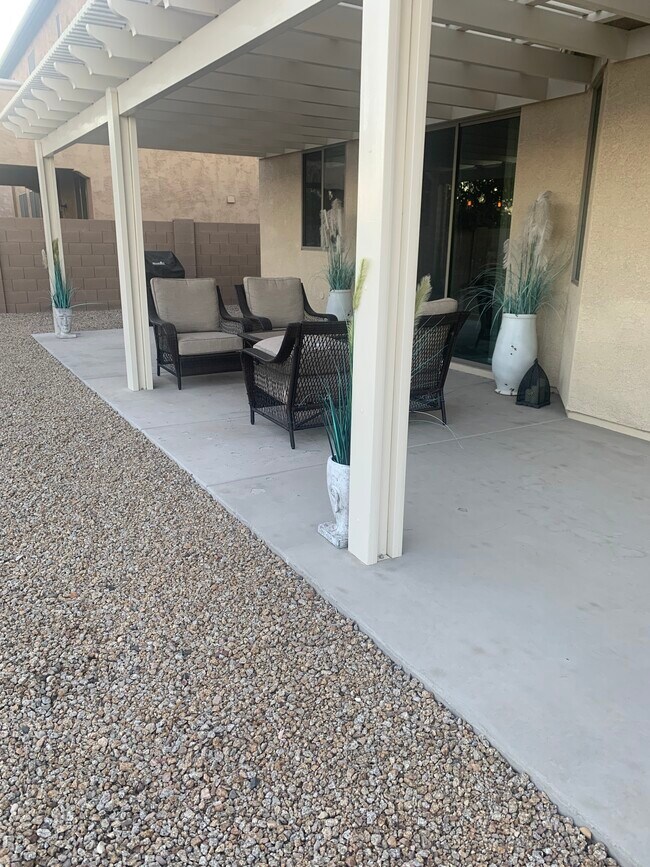 Foto del edificio - 12328 W Monte Lindo Ln