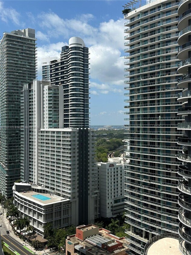 Foto principal - 1010 Brickell Ave