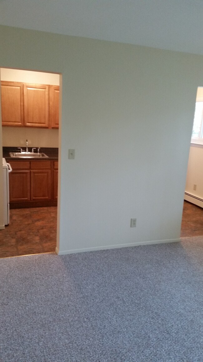 The Niche at Maple Gardens Apartments in Lindenhurst, NY