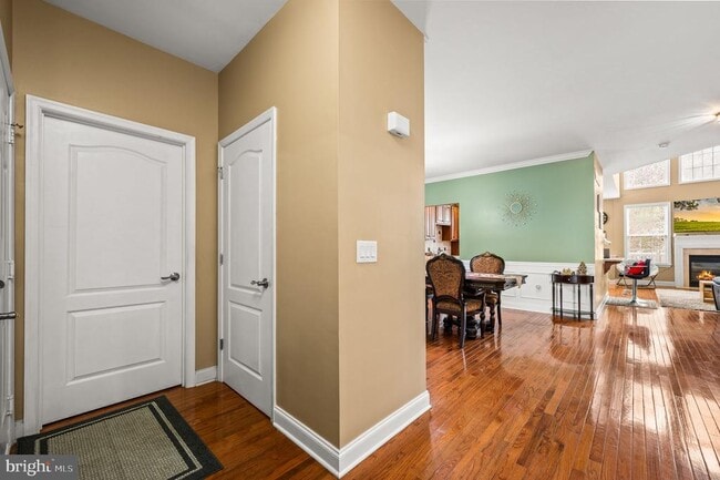 Building Photo - 2933 Cottonwood Ln