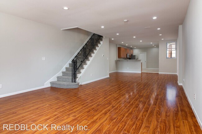 Building Photo - 4 br, 2.5 bath House - 1633 W Grange Ave