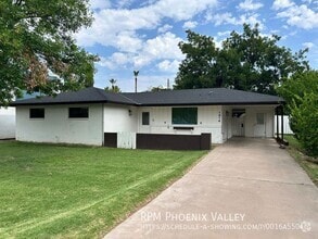 Building Photo - 1014 E Orange Dr