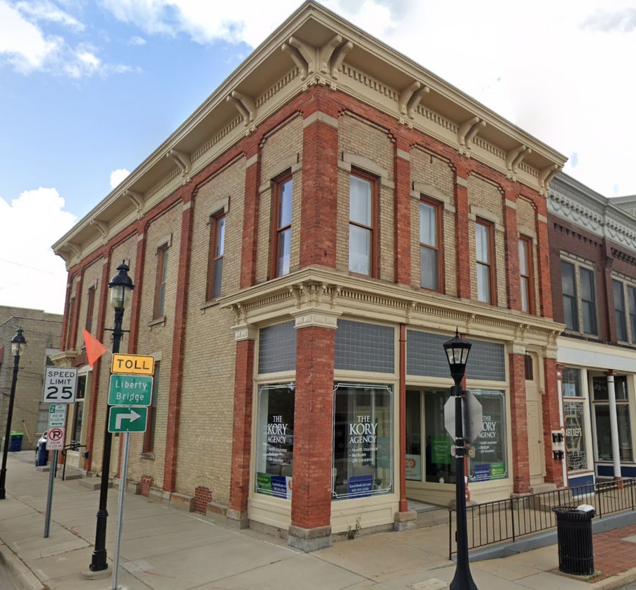 Exterior - 104 N Walnut St