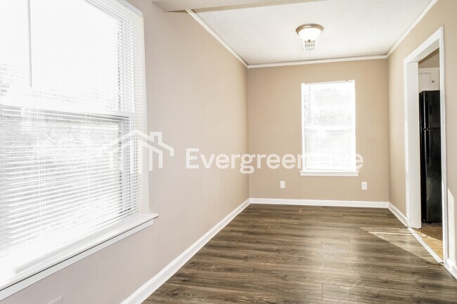 Foto del edificio - 1597 Michael St