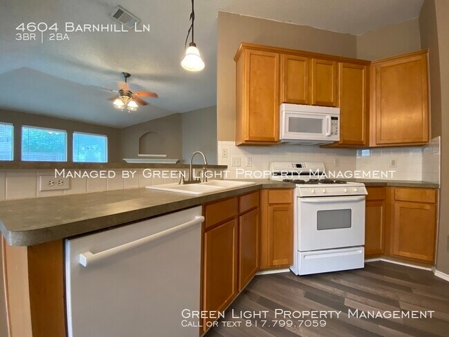 Foto del edificio - 4604 Barnhill Ln