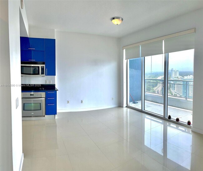Foto del edificio - 60 SW 13th St