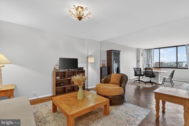 Foto del edificio - 2700 Virginia Ave NW