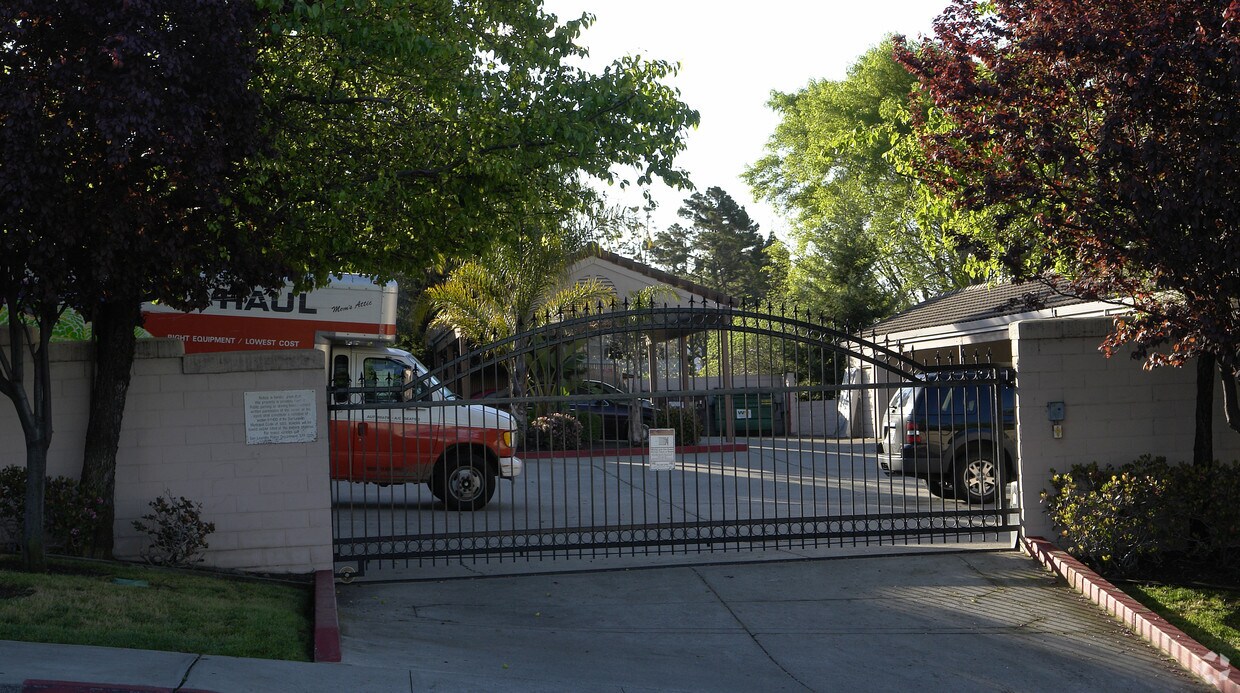 Foto del edificio - 1690 164th Ave