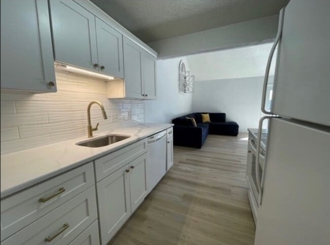 Foto del edificio - 212 11th Ave S