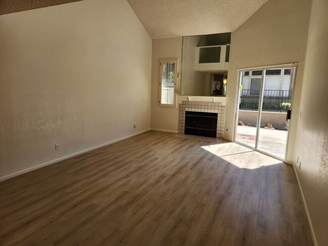 Building Photo - 28084 Lucaya
