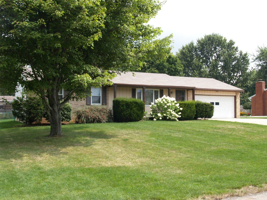 Foto principal - 8548 Kellydale St NW