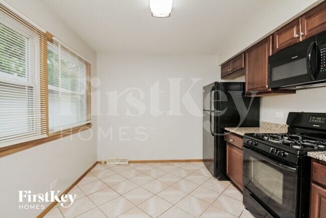Foto del edificio - 165 Dawn Ln