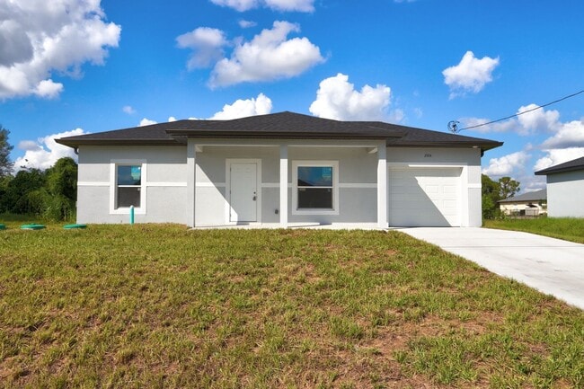 Brand new Custom 1/1/1-SW LEHIGH ACRES - Brand new Custom 1/1/1-SW LEHIGH ACRES House