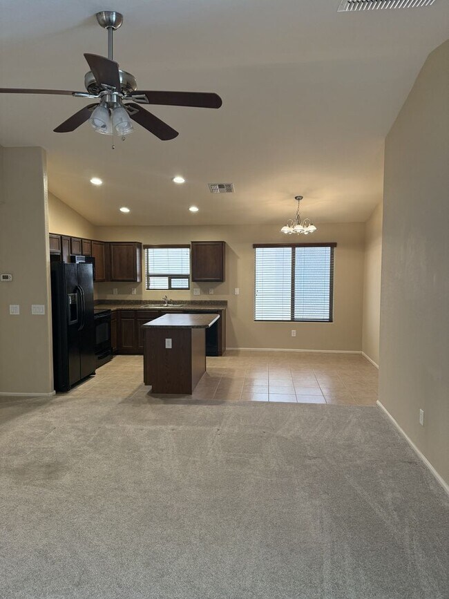 Foto del edificio - 40397 W Sanders Way