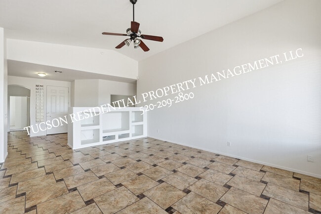 Building Photo - 3895 W Valley Mine Dr
