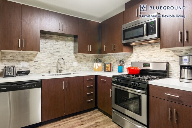 Foto del edificio - 685 S New Hampshire Ave