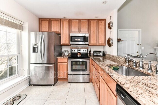 Foto del edificio - 4561 Interlachen Ct