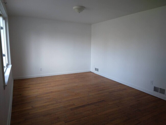 Foto del edificio - 810 Sullivan Ct