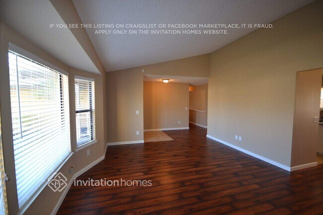 Foto del edificio - 7337 Holworthy Way