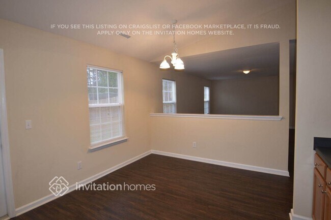 Foto del edificio - 3940 Laurel Glen Dr