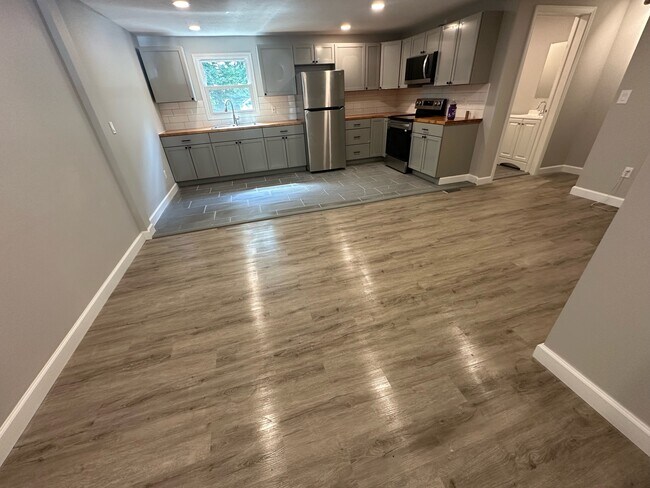 Foto del edificio - 516 Broken Oak Ct