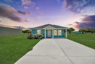 Building Photo - 288 Buckskin Dr