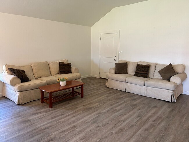 Foto del edificio - 1710 100th St