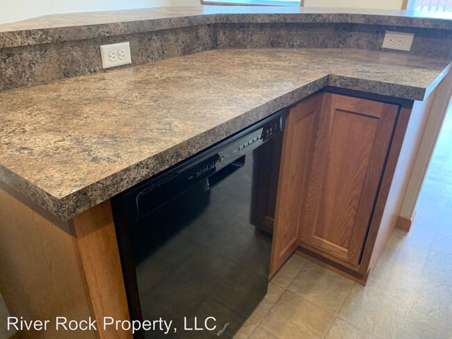 Foto del edificio - 3 br, 2 bath House - 4755 Chelsea Lane S