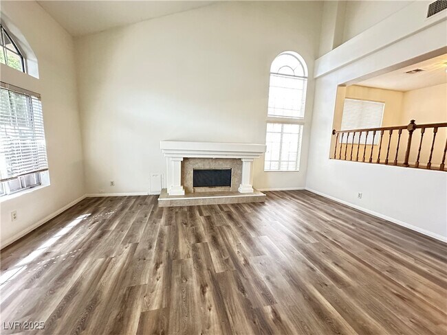 Foto del edificio - 8204 Tivoli Cove Dr