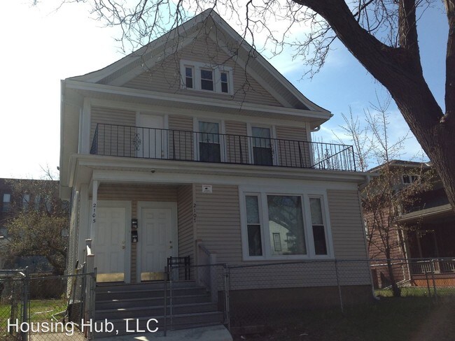Building Photo - 2107-2107 Aldrich Ave N