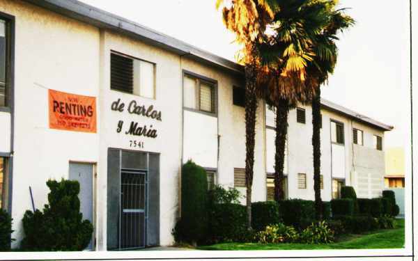 Primary Photo - De Carlos Y Maria Apartments